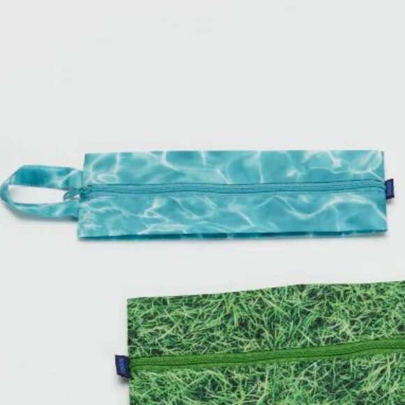 NWOT Baggu 3D Zip Pouch Small - Pool (Lawnscape) - Picture 8 of 8